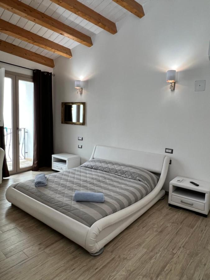 L'Angelo Bianco Apartment พูลา ภายนอก รูปภาพ